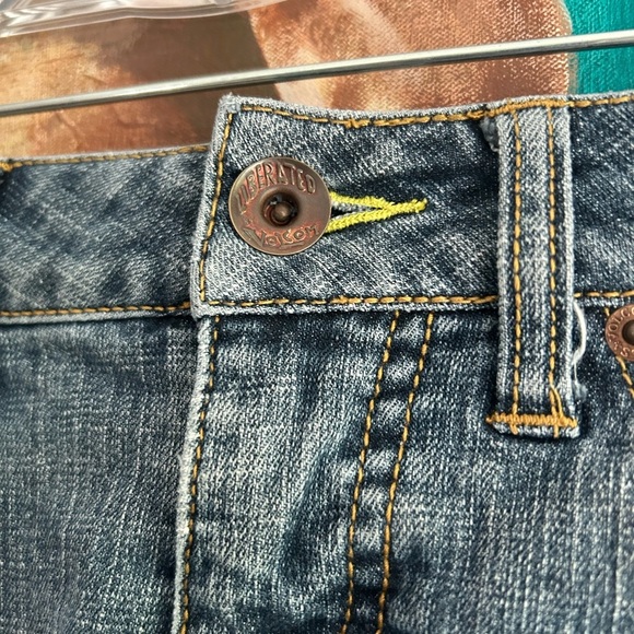 Volcom Blue Jean Shorts with Distressed Hem size 1 - Picture 5 of 16